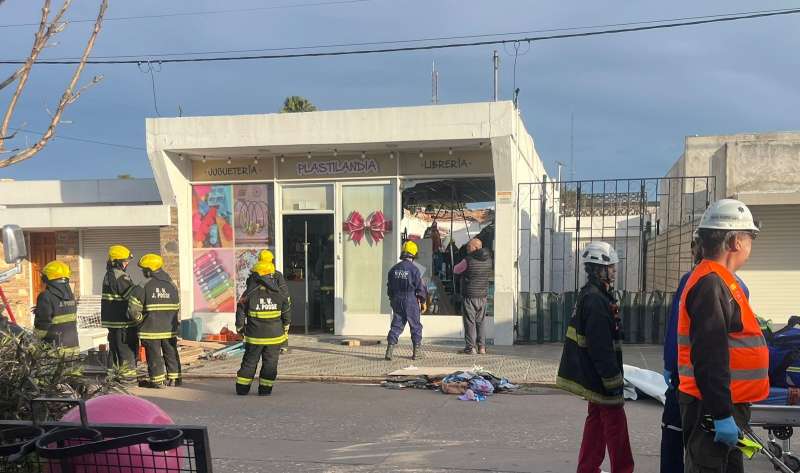 JUSTINIANO POSSE: SE DERRUMB&Oacute; EL TECHO DE UN COMERCIO