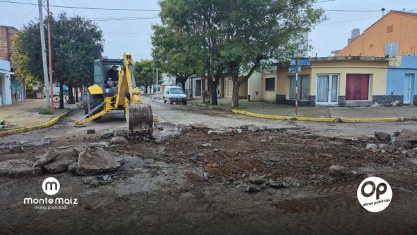 BACHEO CON HORMIG&Oacute;N EN PUNTOS CR&Iacute;TICOS DEL PUEBLO