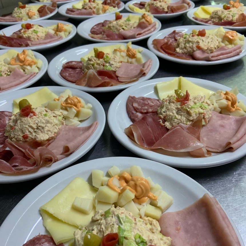 BARES Y RESTAURANTES CON EXTENSIÓN HORARIA