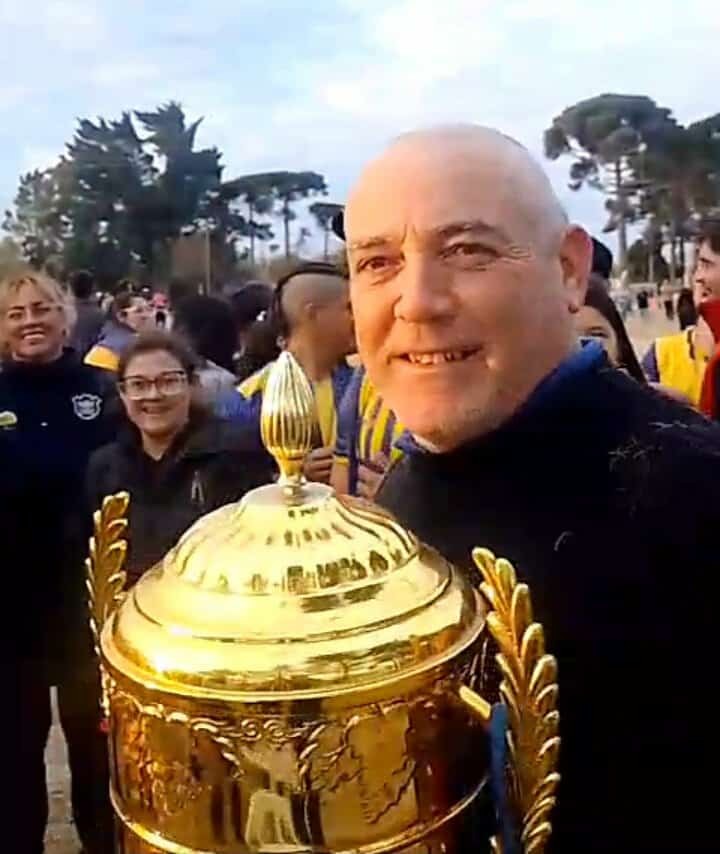 UN DT CAMPEÓN Y FELIZ CON LA NUEVA EXPERIENCIA