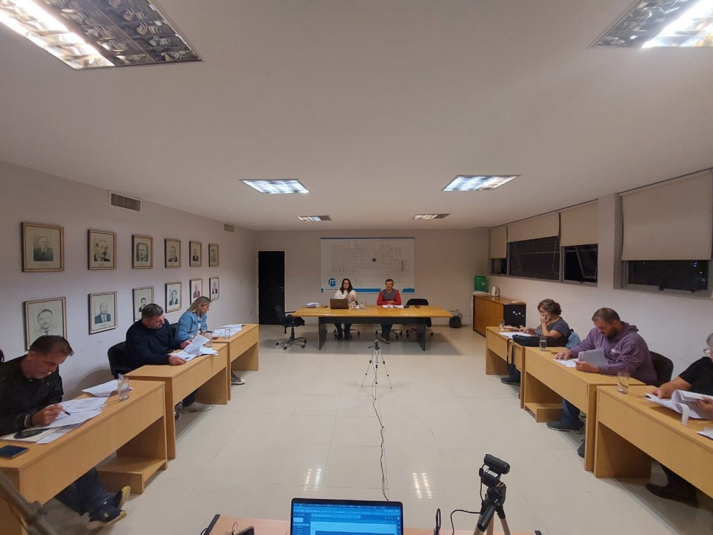 SE REUNIÓ LA COMISIÓN DE HACIENDA EN EL CONCEJO