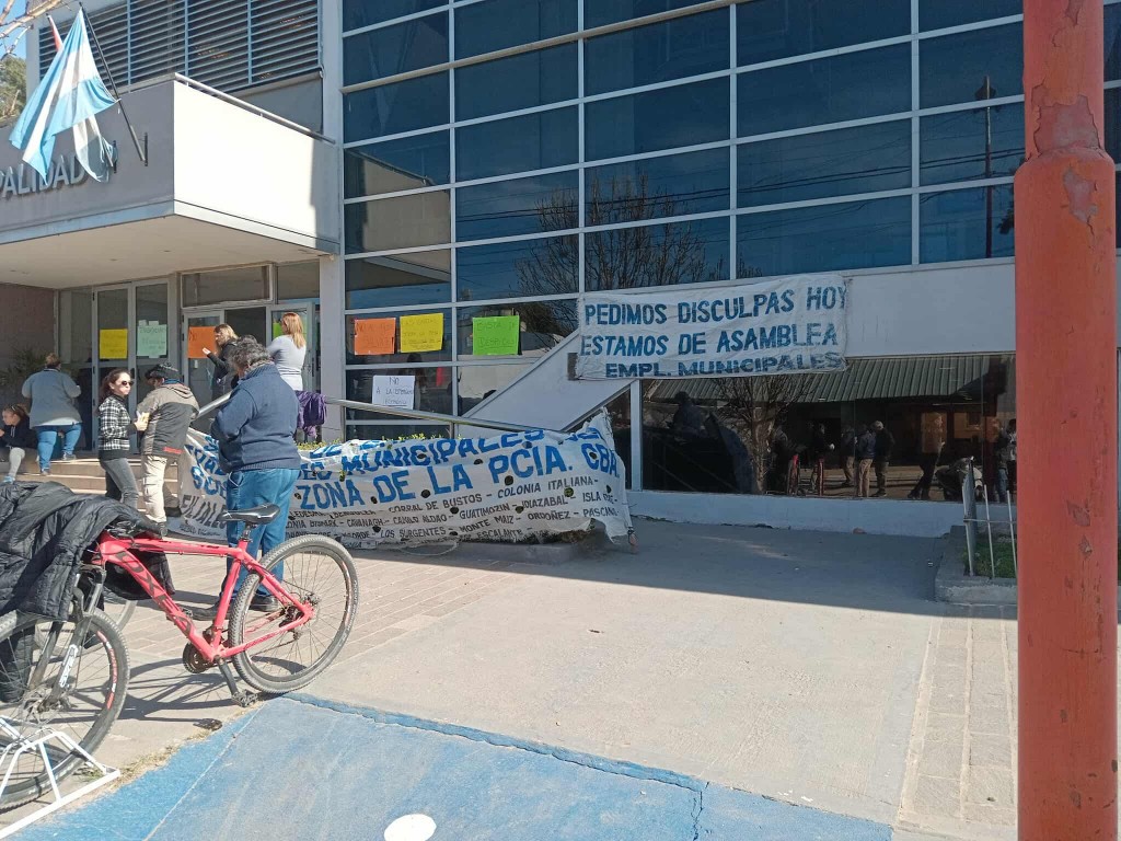 LA MAYORÍA DE LOS MUNICIPALES DECIDIÓ TRABAJAR