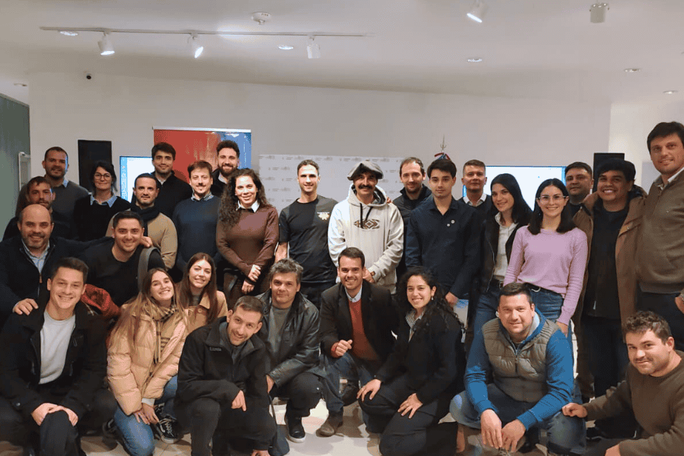 JÓVENES DIRIGENTES AGROPECUARIOS EN LA REGIÓN CENTRO