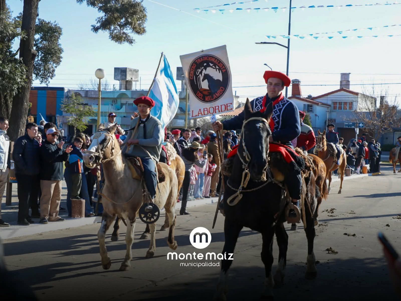 TRADICIONAL PASEO GAUCHO DEL 9 DE JULIO