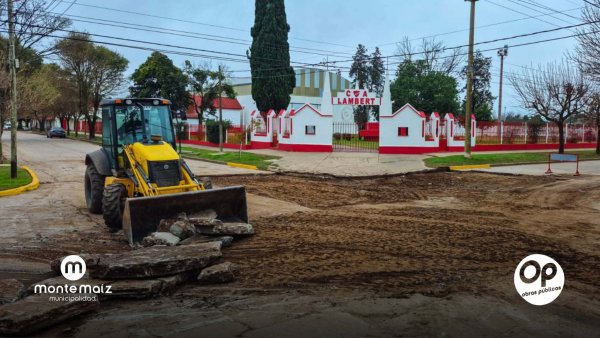 BACHEO EN CALLE SAN JUAN Y C&Oacute;RDOBA