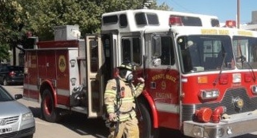 PRINCIPIO DE INCENDIO EN VIVIENDA DEL CENTRO