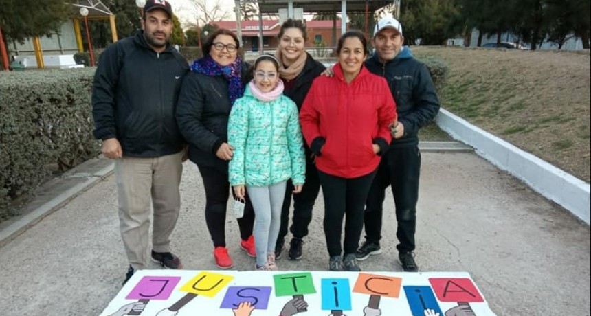 INTERVENCIÓN ARTÍSTICA EN EL PASEO DE LA HERMANDAD