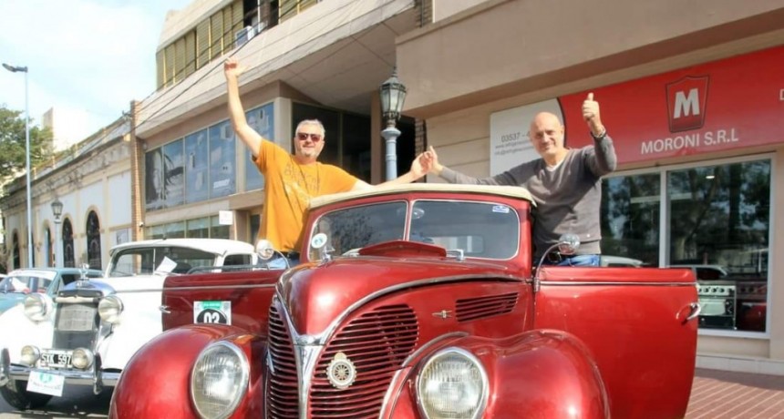 ENCUENTRO DE AUTOS ANTIGUOS Y CLÁSICOS