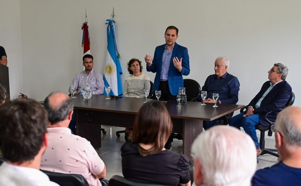 EL MINISTRO MARTÍN GILL EN EL DEPARTAMENTO UNIÓN