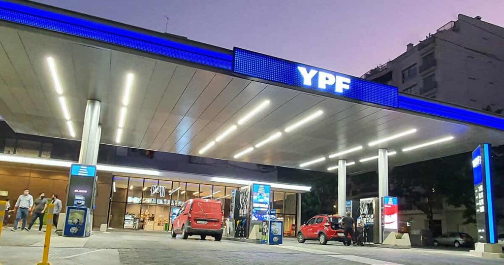 AUMENTOS DE LOS COMBUSTIBLES DE YPF