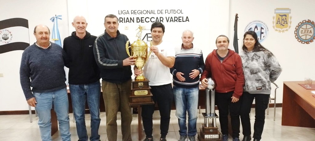 OTRA COPA PARA LAMBERT