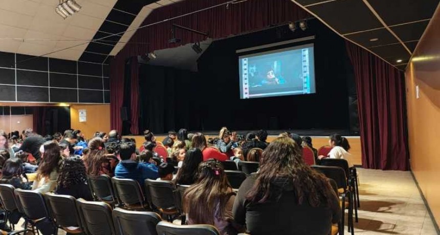 CICLOS DE CINE CON MUCHA ACEPTACIÓN