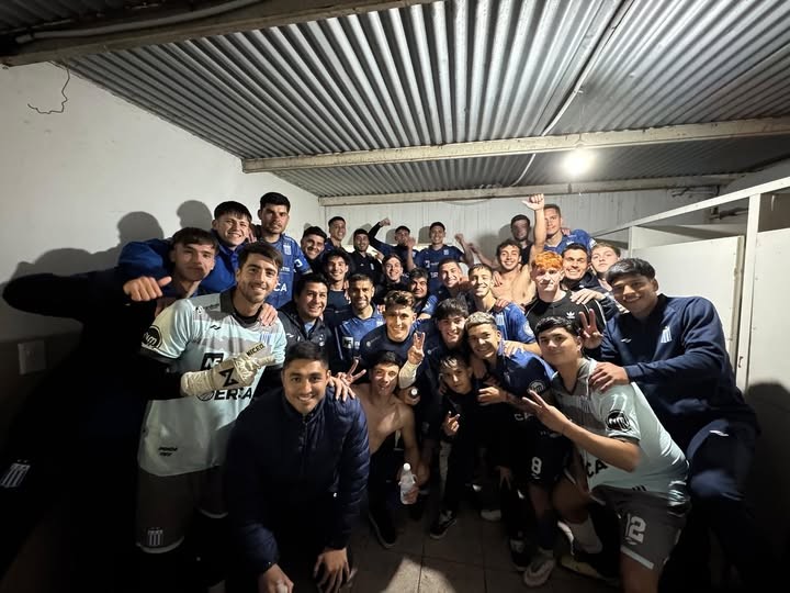 GANÓ ARGENTINO Y SIGUE PUNTERO