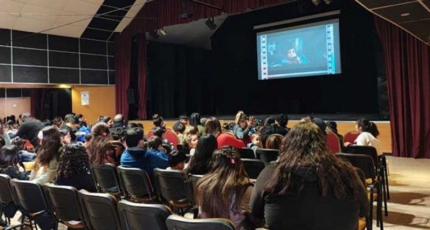 CICLOS DE CINE CON MUCHA ACEPTACIÓN