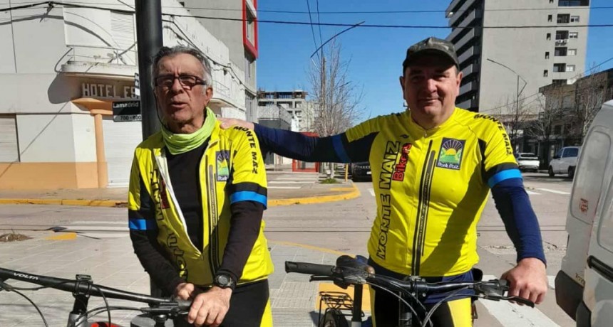 DOS CICLISTAS DE MONTE MAÍZ EN JUSTINIANO POSSE