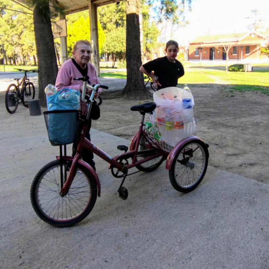 COMENZÓ LA CAMPAÑA DE ACOPIO DE BOTELLAS PLÁSTICAS