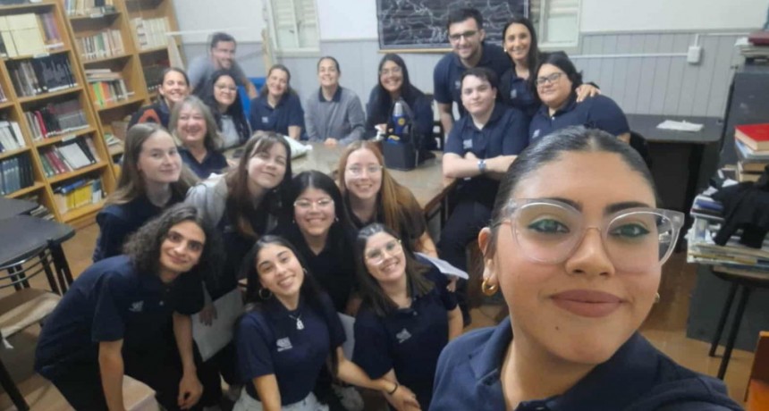 HISTORIA PASÓ A LA INSTANCIA REGIONAL DE LA FERIA DE CIENCIAS