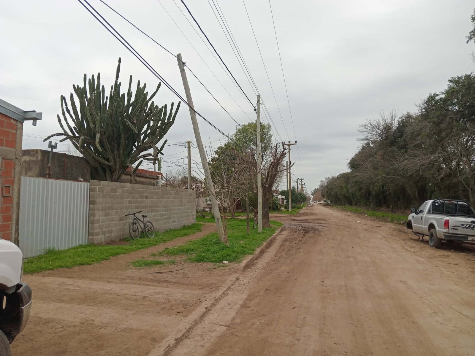 REACONDICIONARON CABLEADO DE CALLE MISIONES
