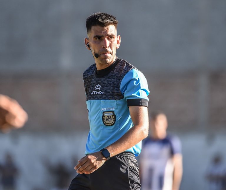 LOS &Aacute;RBITROS DE LAS SEMIFINALES DE ESTA TARDE