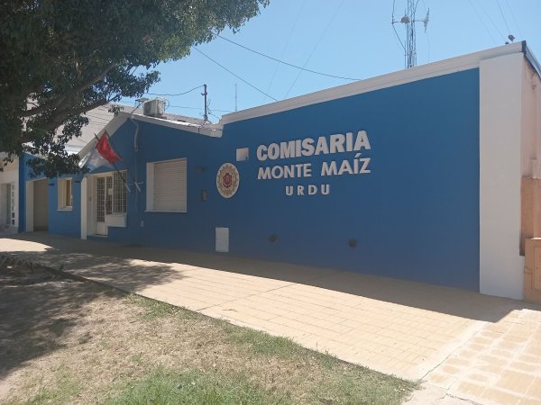 LO PESCARON LOS VECINOS MIENTRAS ROBABA EN UN AUTO