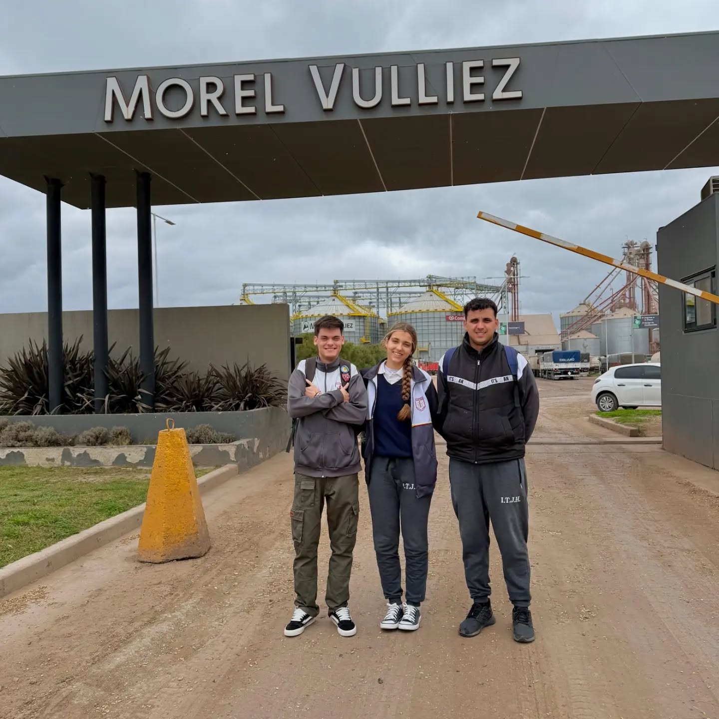 PASANTES DE ESCALANTE EN EMPRESAS DE MONTE MA&Iacute;Z