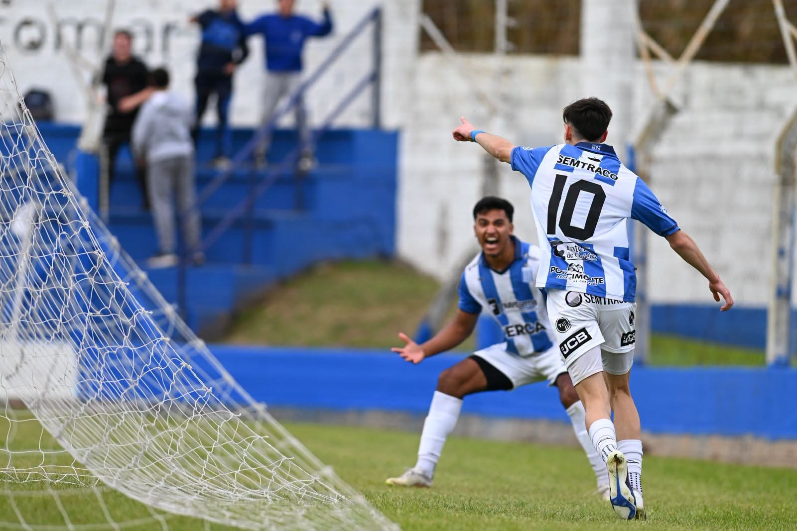 EMPAT&Oacute; ARGENTINO EN EL MODESTO MARRONE