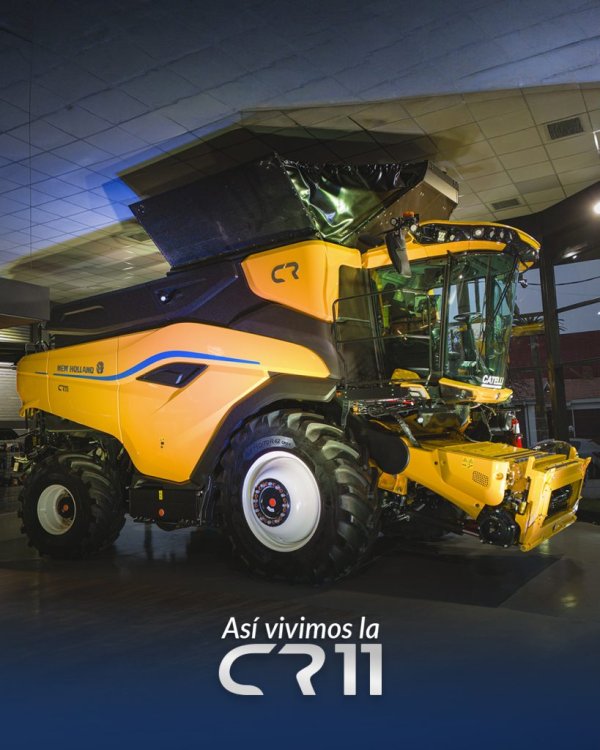 COSECHADORA NEW HOLLAND CR11 PRESENTADA EN CATELLI S.A.