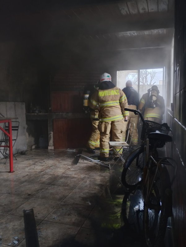 INCENDIO EN DEP&Oacute;SITO DEL CLUB LAMBERT