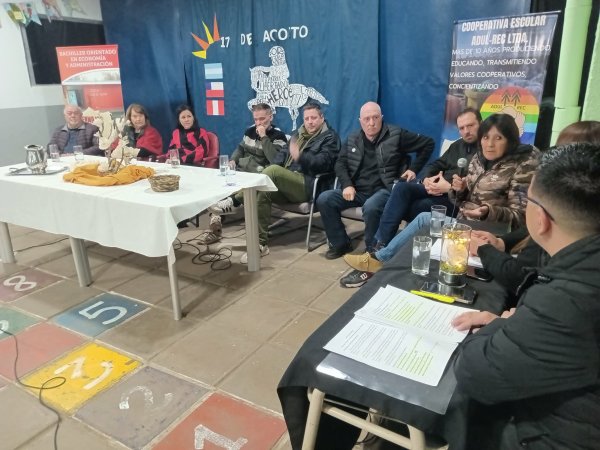 SEGUNDO CONVERSATORIO DE PROFESIONALES EN EL CENMA N&deg;196