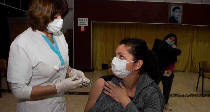 SE APLICARON 210 VACUNAS PARA COVID-19