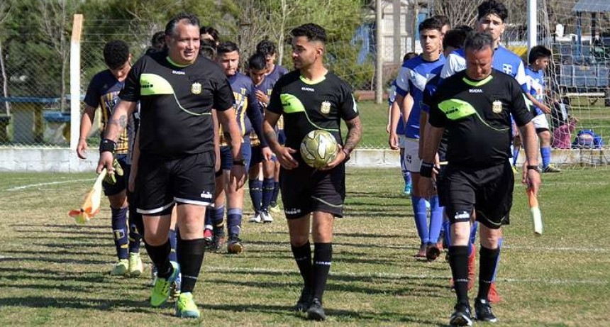 LOS ÁRBITROS PARA EL INFANTO JUVENIL