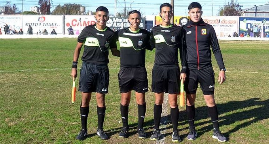 CUATERNA DE ÁRBITROS PARA ARGENTINO RENNY