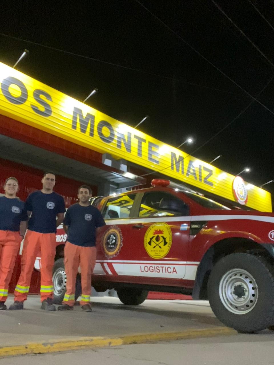 TRES BOMBEROS DE MONTE MAÍZ A CAPILLA DEL MONTE