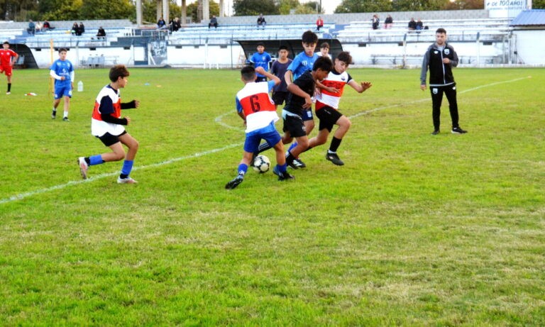 OTRO ENSAYO PARA LAS SELECCIONES JUVENILES
