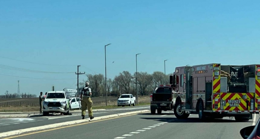 CHOQUE ENTRE CAMIONETA Y AUTO EN EL CRUCE DE RUTA 11 Y 3