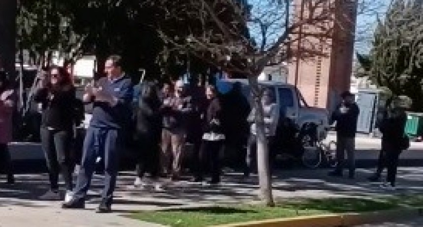 PARO DE MUNICIPALES Y TENSIÓN EN CORRAL DE BUSTOS