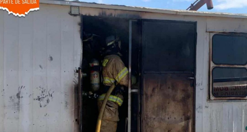INCENDIO DE UNA CASILLA EN ZONA RURAL