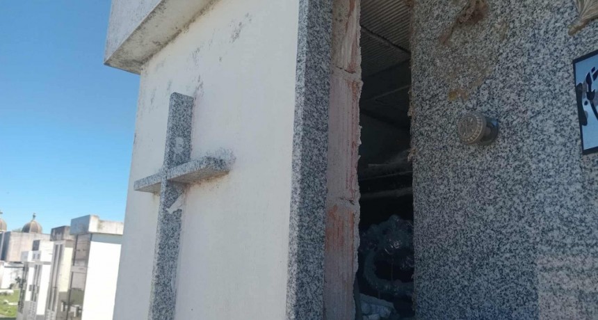 HABRÍAN USADO UNA CAMIONETA Y UN CARRO