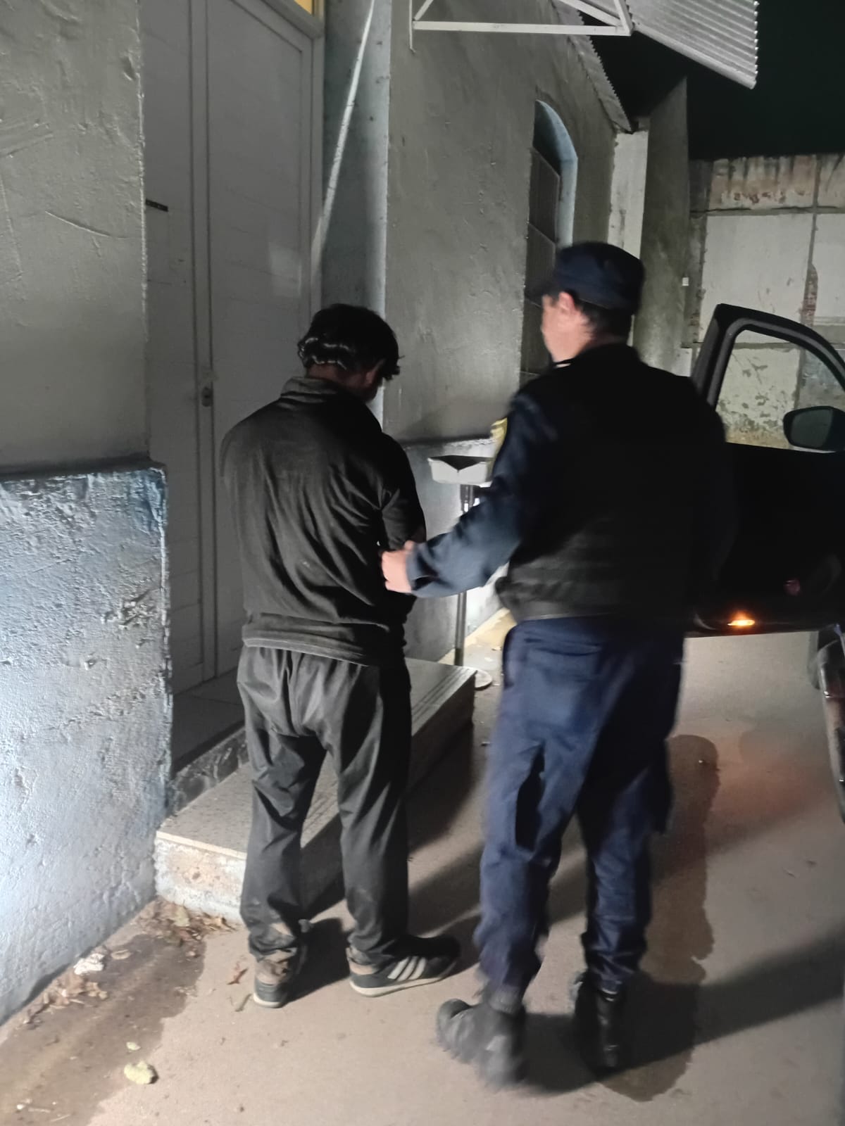 DETENIDO E IMPUTADO POR VIOLACI&Oacute;N DE DOMICILIO