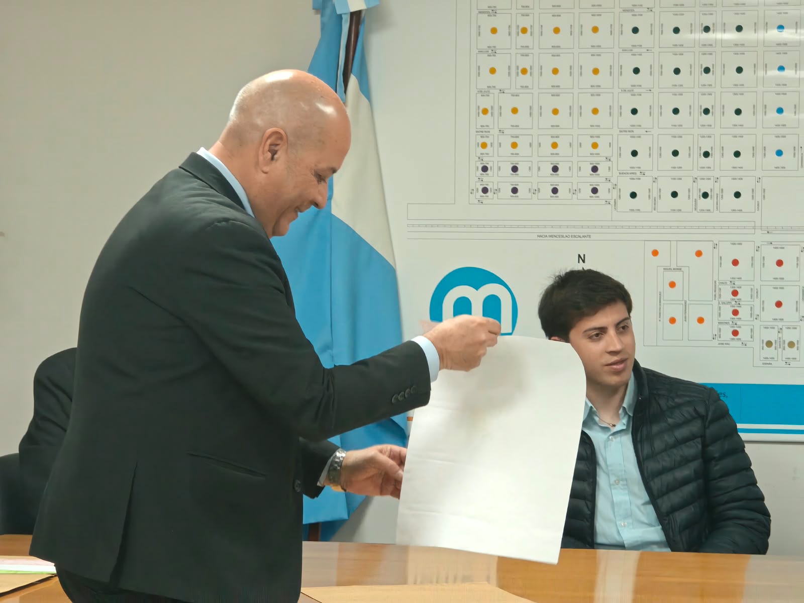 EL CONCURSO DEL DISE&Ntilde;O DE LA BANDERA LOCAL YA TIENE GANADOR