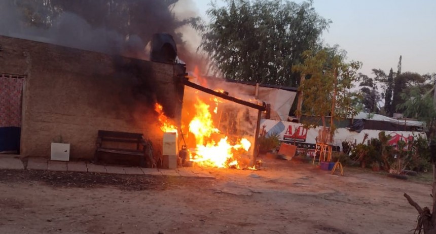 INCENDIO EN UNA VIVIENDA