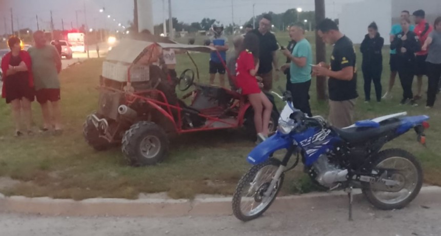 ACCIDENTE DE TRANSITO ENTRE AUTO ARENERO Y MOTO