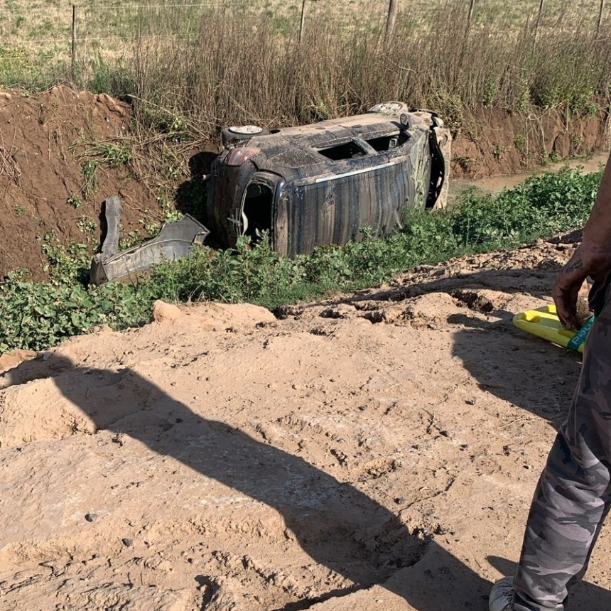 PASCANAS: VUELCO EN SOLITARIO EN ZONA RURAL