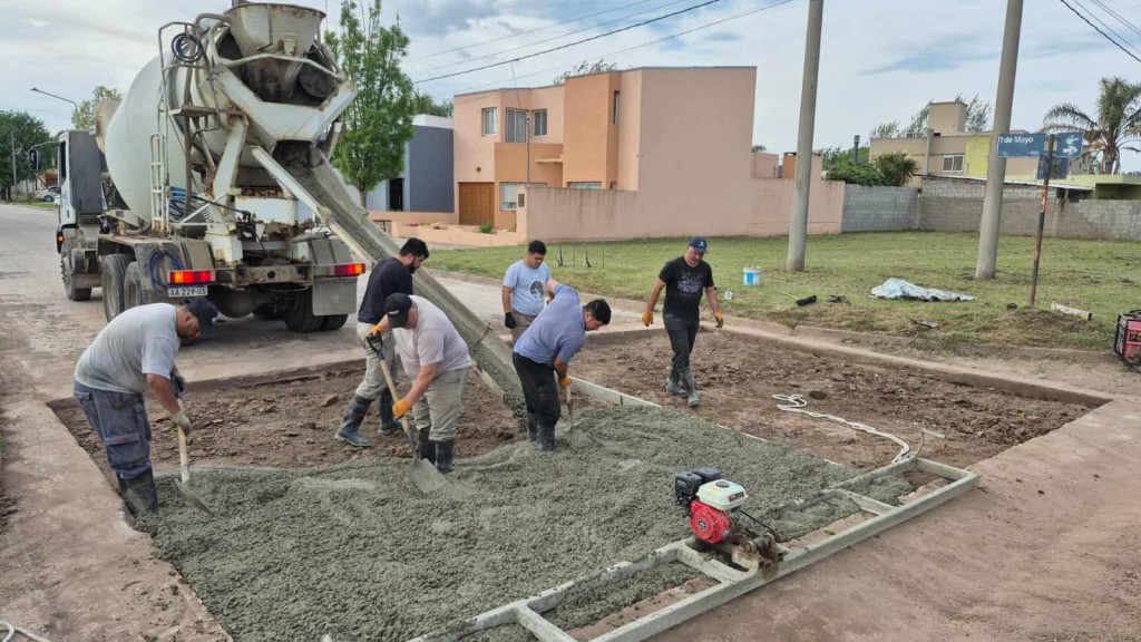 CONSTRUCCIÓN DE NUEVO BADÉN