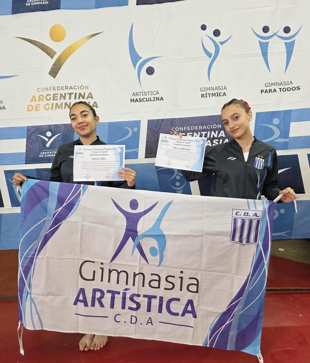 GIMNASTAS DE ARGENTINO EN EL PODIO DE MAR DE AJÓ