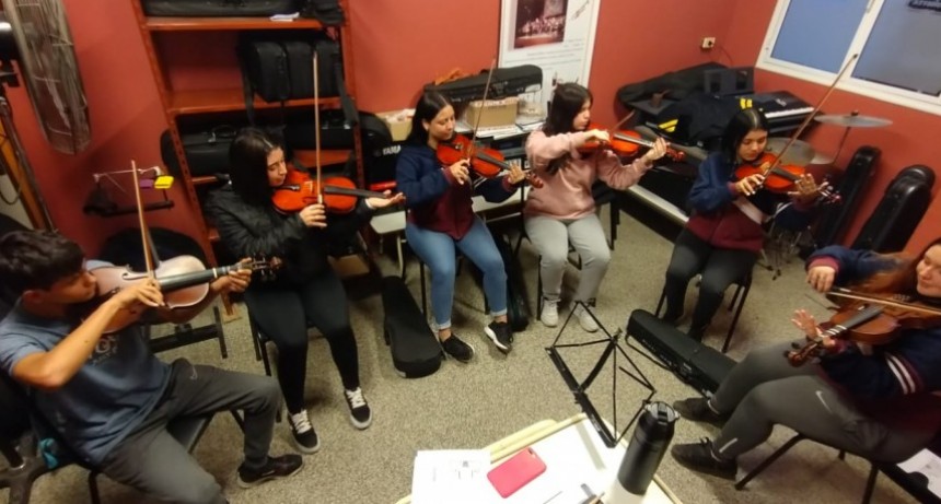 SUENA LA ORQUESTA DEL IPEM