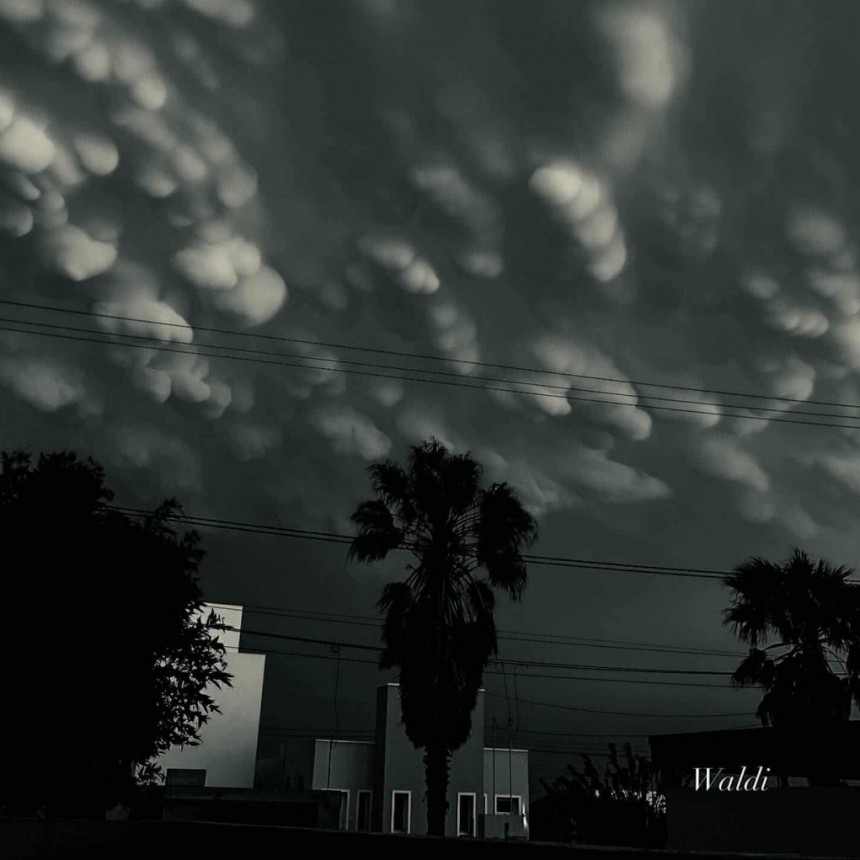 CIELO DE PELÍCULA CON LA FORMACIÓN DE NUBES MAMMATUS