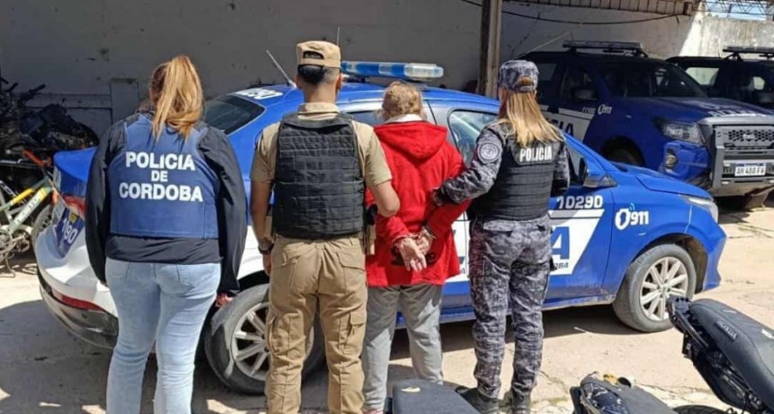 DETUVIERON MUJER QUE ESTARÍA INVOLUCRADA EN ESTAFAS