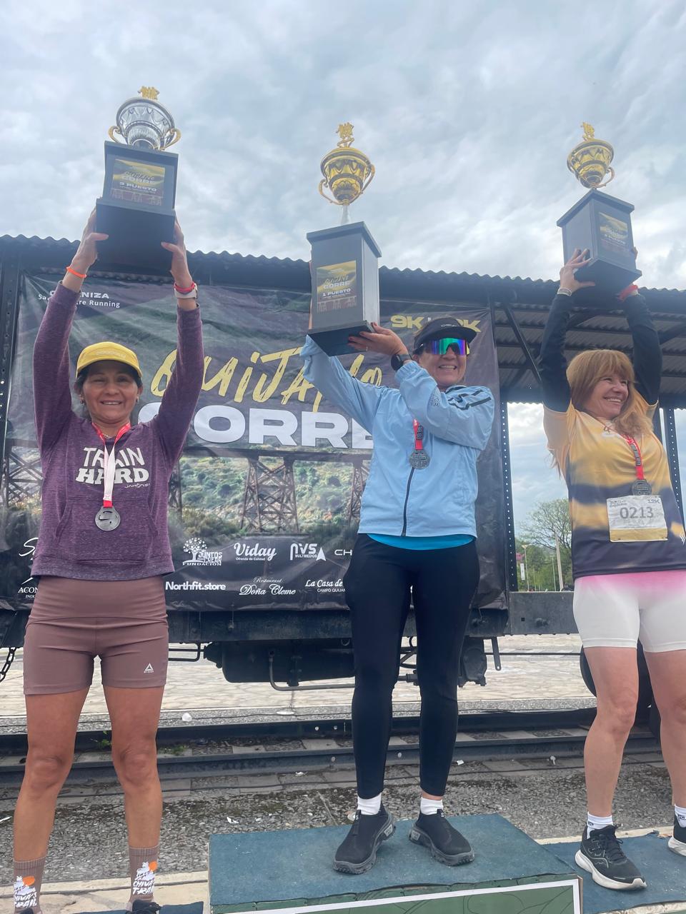 ANDREA AGONAL SE LUCI&Oacute; EN LAS MONTA&Ntilde;AS DE SALTA