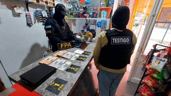 MARCOS JU&Aacute;REZ: TRES PERSONAS DETENIDAS